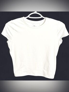 Hollister White Fitted Baby Tee Size Small Soft Stretch Top